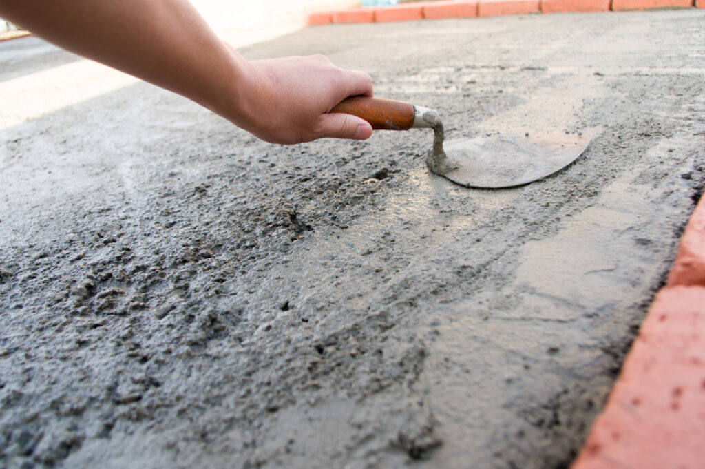 【岡山県】エクステリア ベンチの施工なら三協エクステリア｜安全と品質を追求する外構・鉄骨工事